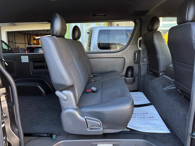 ハイエースバン スーパーGL ダークプライムII 6型 2.8ディーゼル ワンオーナー禁煙車 純正ナビ TRD15インチアルミホイール TRDバンパーガード 電動スライドドア プライバシーガラス トヨタセーフティセンス バックカメラ ETC2.0(58枚目)