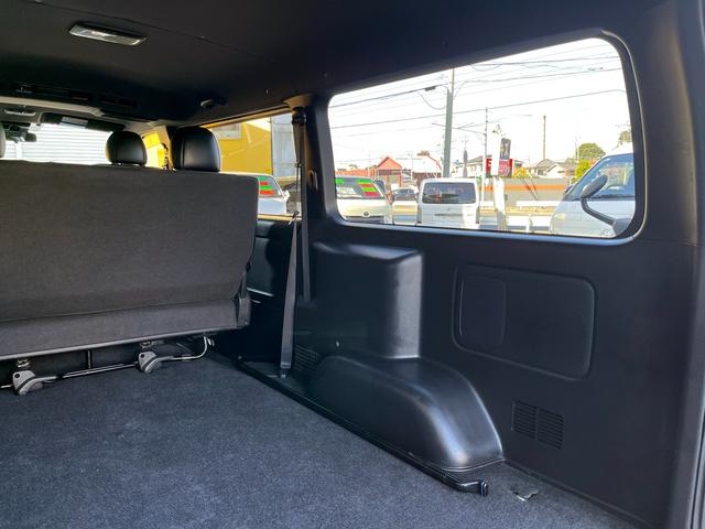 ハイエースバン スーパーGL ダークプライムII 6型 2.8ディーゼル ワンオーナー禁煙車 純正ナビ TRD15インチアルミホイール TRDバンパーガード 電動スライドドア プライバシーガラス トヨタセーフティセンス バックカメラ ETC2.0(66枚目)