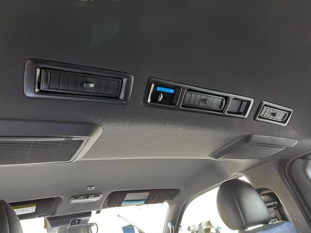 ハイエースバン スーパーGL ダークプライムII 6型 2.8ディーゼル ワンオーナー禁煙車 純正ナビ TRD15インチアルミホイール TRDバンパーガード 電動スライドドア プライバシーガラス トヨタセーフティセンス バックカメラ ETC2.0(73枚目)