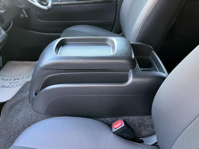 ハイエースバン スーパーGL ダークプライムII 6型 2.8ディーゼル ワンオーナー禁煙車 純正ナビ TRD15インチアルミホイール TRDバンパーガード 電動スライドドア プライバシーガラス トヨタセーフティセンス バックカメラ ETC2.0(77枚目)