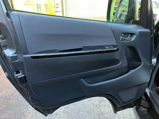 ハイエースバン スーパーGL ダークプライムII 6型 2.8ディーゼル ワンオーナー禁煙車 純正ナビ TRD15インチアルミホイール TRDバンパーガード 電動スライドドア プライバシーガラス トヨタセーフティセンス バックカメラ ETC2.0(79枚目)