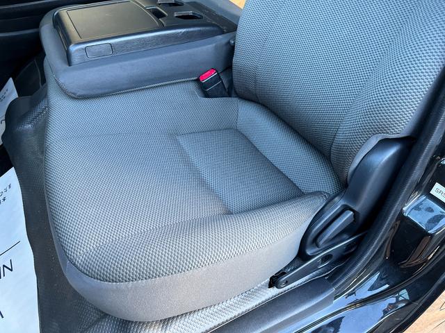 ハイエースバン ロングDX 4型 純正ナビ バックカメラ ETC 隠しスイッチ式セキュリティー プライバシーガラス Wエアバッグ(74枚目)