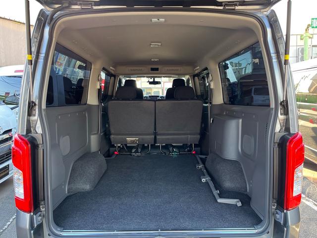 NV350キャラバンバン ロングプレミアムGX アーバンクロム ワンオーナー禁煙車 専用フルエアロ LEDライト 左側電動スライドドア リバース連動左サイドミラー エマージェンシーブレーキ 横滑防止 荷室フィルム 純正ナビ アラウンドビュー ETC(10枚目)