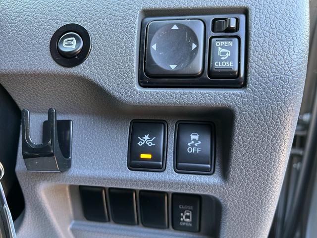 NV350キャラバンバン ロングプレミアムGX アーバンクロム ワンオーナー禁煙車 専用フルエアロ LEDライト 左側電動スライドドア リバース連動左サイドミラー エマージェンシーブレーキ 横滑防止 荷室フィルム 純正ナビ アラウンドビュー ETC(14枚目)