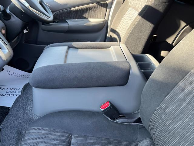 NV350キャラバンバン ロングプレミアムGX アーバンクロム ワンオーナー禁煙車 専用フルエアロ LEDライト 左側電動スライドドア リバース連動左サイドミラー エマージェンシーブレーキ 横滑防止 荷室フィルム 純正ナビ アラウンドビュー ETC(75枚目)