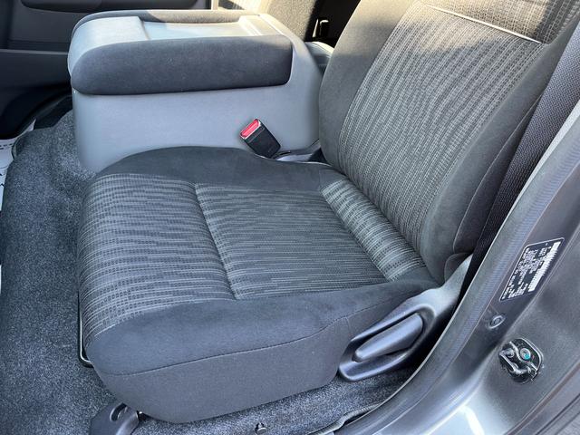 NV350キャラバンバン ロングプレミアムGX アーバンクロム ワンオーナー禁煙車 専用フルエアロ LEDライト 左側電動スライドドア リバース連動左サイドミラー エマージェンシーブレーキ 横滑防止 荷室フィルム 純正ナビ アラウンドビュー ETC(76枚目)