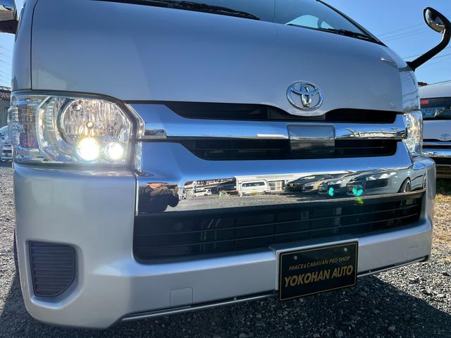 ハイエースワゴン グランドキャビン　５型　レンタカーアップ　禁煙車　電動スライドドア　ＬＥＤヘッドライト　法人モデルナビ　ＥＴＣ　バックカメラ　プライバシーガラス　Ｗエアコン　Ｗエアバッグ　トヨタセーフティセンス（18枚目）