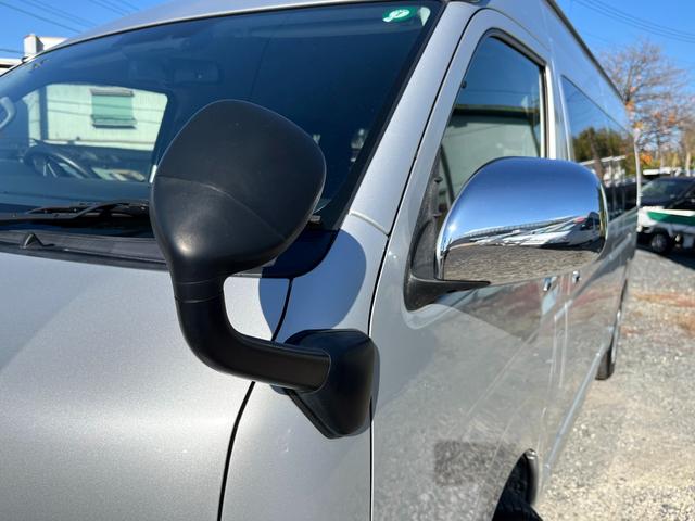 ハイエースワゴン グランドキャビン　５型　レンタカーアップ　禁煙車　電動スライドドア　ＬＥＤヘッドライト　法人モデルナビ　ＥＴＣ　バックカメラ　プライバシーガラス　Ｗエアコン　Ｗエアバッグ　トヨタセーフティセンス（38枚目）