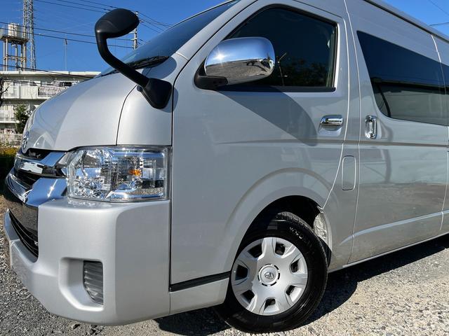 ハイエースワゴン グランドキャビン　５型　レンタカーアップ　禁煙車　電動スライドドア　ＬＥＤヘッドライト　法人モデルナビ　ＥＴＣ　バックカメラ　プライバシーガラス　Ｗエアコン　Ｗエアバッグ　トヨタセーフティセンス（42枚目）
