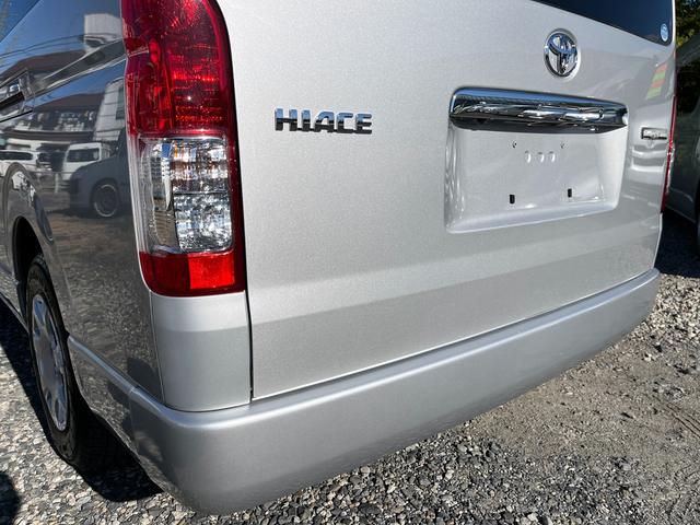 ハイエースワゴン グランドキャビン　５型　レンタカーアップ　禁煙車　電動スライドドア　ＬＥＤヘッドライト　法人モデルナビ　ＥＴＣ　バックカメラ　プライバシーガラス　Ｗエアコン　Ｗエアバッグ　トヨタセーフティセンス（50枚目）