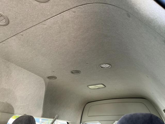 ハイエースワゴン グランドキャビン　５型　レンタカーアップ　禁煙車　電動スライドドア　ＬＥＤヘッドライト　法人モデルナビ　ＥＴＣ　バックカメラ　プライバシーガラス　Ｗエアコン　Ｗエアバッグ　トヨタセーフティセンス（61枚目）