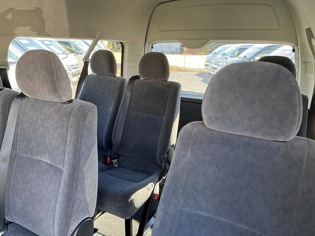 ハイエースワゴン グランドキャビン　５型　レンタカーアップ　禁煙車　電動スライドドア　ＬＥＤヘッドライト　法人モデルナビ　ＥＴＣ　バックカメラ　プライバシーガラス　Ｗエアコン　Ｗエアバッグ　トヨタセーフティセンス（62枚目）