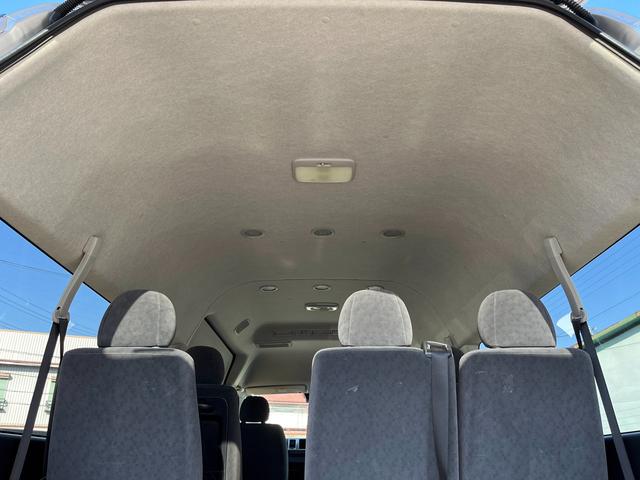 ハイエースワゴン グランドキャビン　５型　レンタカーアップ　禁煙車　電動スライドドア　ＬＥＤヘッドライト　法人モデルナビ　ＥＴＣ　バックカメラ　プライバシーガラス　Ｗエアコン　Ｗエアバッグ　トヨタセーフティセンス（67枚目）