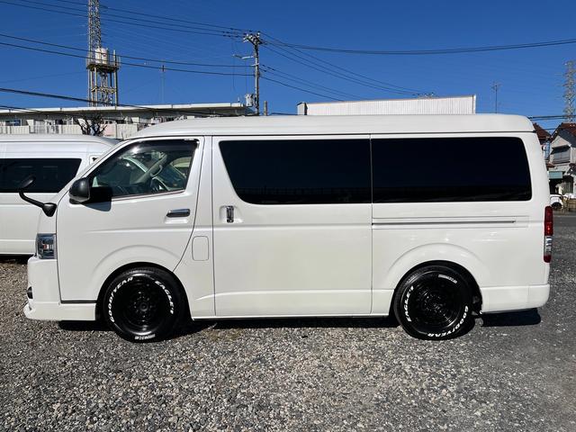 ハイエースワゴン ＧＬ　５型　ワンオーナー　社外ナビＴＶ　電動スライドドア　フローリング加工　ローダウン　４列目ベッドキット　モデリスタエアロ　シートカバー　リアフィルム　後席モニター　バックカメラ　ＥＴＣ（6枚目）