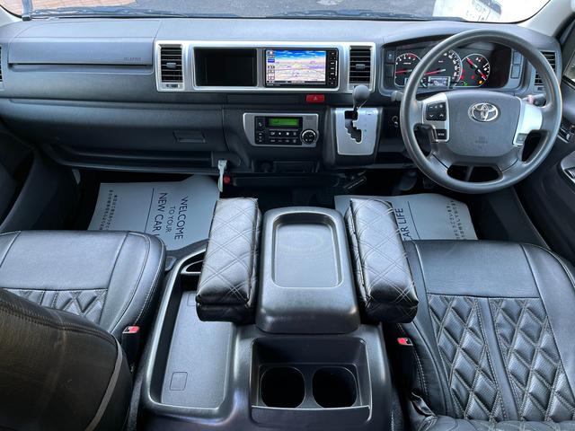 ハイエースワゴン ＧＬ　５型　ワンオーナー　社外ナビＴＶ　電動スライドドア　フローリング加工　ローダウン　４列目ベッドキット　モデリスタエアロ　シートカバー　リアフィルム　後席モニター　バックカメラ　ＥＴＣ（7枚目）