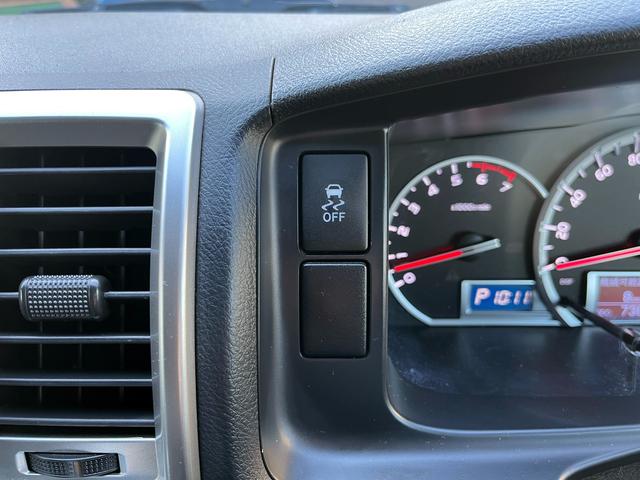 ハイエースワゴン ＧＬ　５型　ワンオーナー　社外ナビＴＶ　電動スライドドア　フローリング加工　ローダウン　４列目ベッドキット　モデリスタエアロ　シートカバー　リアフィルム　後席モニター　バックカメラ　ＥＴＣ（15枚目）