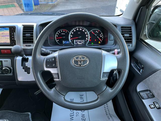 ハイエースワゴン ＧＬ　５型　ワンオーナー　社外ナビＴＶ　電動スライドドア　フローリング加工　ローダウン　４列目ベッドキット　モデリスタエアロ　シートカバー　リアフィルム　後席モニター　バックカメラ　ＥＴＣ（23枚目）