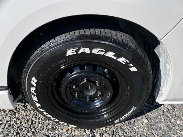 ハイエースワゴン ＧＬ　５型　ワンオーナー　社外ナビＴＶ　電動スライドドア　フローリング加工　ローダウン　４列目ベッドキット　モデリスタエアロ　シートカバー　リアフィルム　後席モニター　バックカメラ　ＥＴＣ（27枚目）