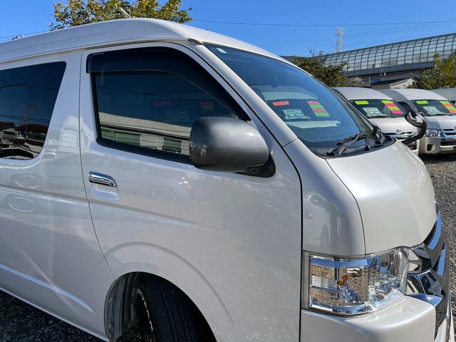 ハイエースワゴン ＧＬ　５型　ワンオーナー　社外ナビＴＶ　電動スライドドア　フローリング加工　ローダウン　４列目ベッドキット　モデリスタエアロ　シートカバー　リアフィルム　後席モニター　バックカメラ　ＥＴＣ（44枚目）