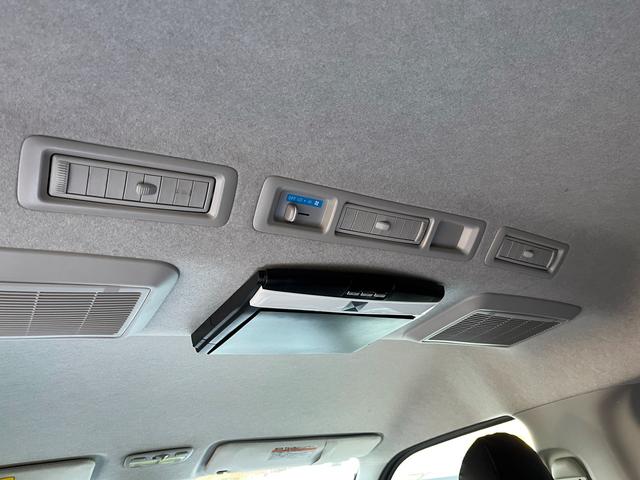 ハイエースワゴン ＧＬ　５型　ワンオーナー　社外ナビＴＶ　電動スライドドア　フローリング加工　ローダウン　４列目ベッドキット　モデリスタエアロ　シートカバー　リアフィルム　後席モニター　バックカメラ　ＥＴＣ（65枚目）