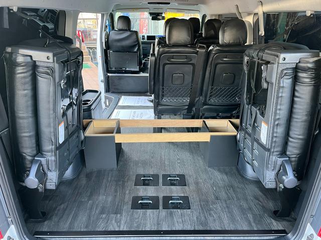 ハイエースワゴン ＧＬ　５型　ワンオーナー　社外ナビＴＶ　電動スライドドア　フローリング加工　ローダウン　４列目ベッドキット　モデリスタエアロ　シートカバー　リアフィルム　後席モニター　バックカメラ　ＥＴＣ（69枚目）