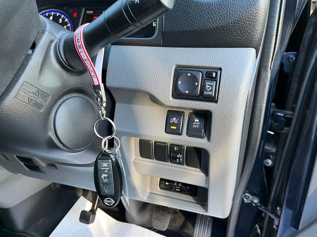 ＮＶ３５０キャラバンバン ロングプレミアムＧＸ　ワンオーナー　純正ナビ　アラウンドビュー　ＥＴＣ　エマージェンシーブレーキ　横滑防止　スライド窓　Ｗエアコン　Ｗエアバッグ　プライバシーガラス　オートクロージャー　ルーフキャリア　ＬＥＤライト（12枚目）