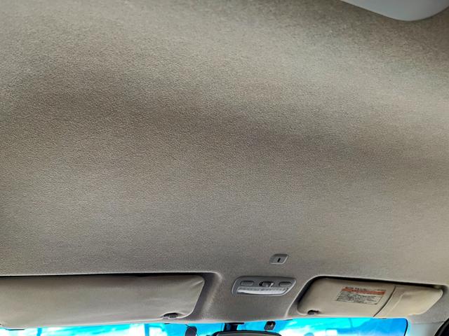 ハイエースバン スーパーＧＬ　ダークプライム　４型ローダウンカスタム　バッドフェイス　ＴＲＤグリル　２０インチアルミホイール　ＬＥＤライト＆フォグ　２インチダウン　スライドセカンドシート　フローリングパネル　荷室フィルム　スロコン　社外ナビ（74枚目）