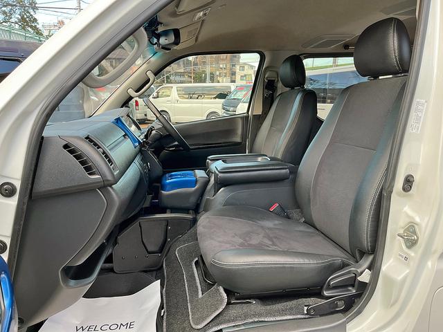 ハイエースバン スーパーＧＬ　ダークプライム　４型ローダウンカスタム　バッドフェイス　ＴＲＤグリル　２０インチアルミホイール　ＬＥＤライト＆フォグ　２インチダウン　スライドセカンドシート　フローリングパネル　荷室フィルム　スロコン　社外ナビ（75枚目）