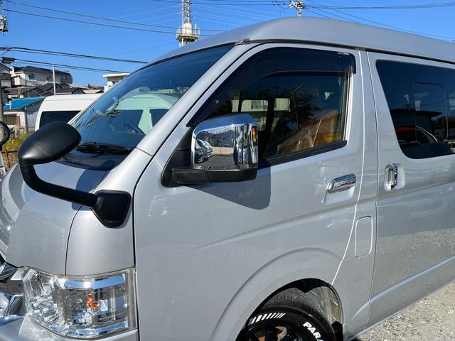 ハイエースワゴン ＧＬ　５型　１０人乗り　社外ナビ　バックカメラ　ＥＴＣ　トヨタセーフティセンス　１６インチアルミ　ウッド調インパネ　レザー調シートカバー　ダブル後席モニター　デジタルルームミラー式ドラレコ　スマートキー（43枚目）