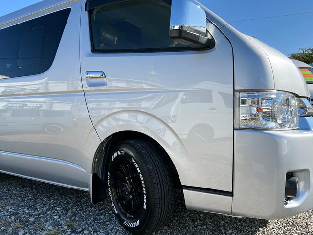 ハイエースワゴン ＧＬ　５型　１０人乗り　社外ナビ　バックカメラ　ＥＴＣ　トヨタセーフティセンス　１６インチアルミ　ウッド調インパネ　レザー調シートカバー　ダブル後席モニター　デジタルルームミラー式ドラレコ　スマートキー（46枚目）