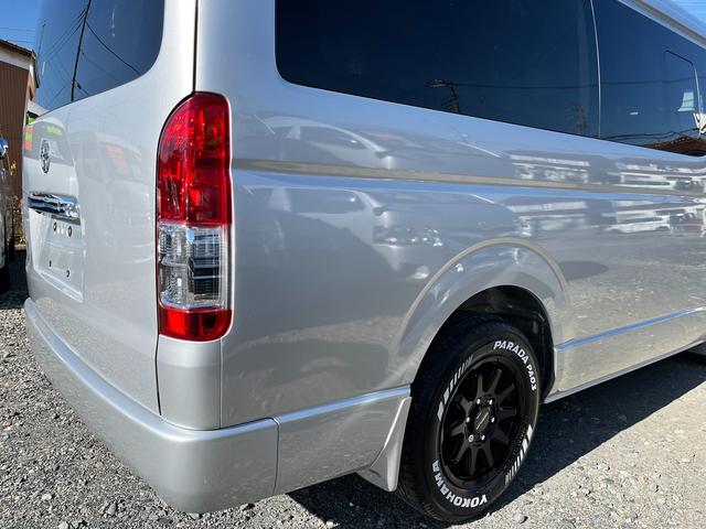 ハイエースワゴン ＧＬ　５型　１０人乗り　社外ナビ　バックカメラ　ＥＴＣ　トヨタセーフティセンス　１６インチアルミ　ウッド調インパネ　レザー調シートカバー　ダブル後席モニター　デジタルルームミラー式ドラレコ　スマートキー（55枚目）