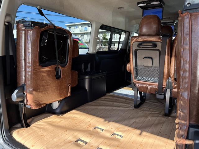 ハイエースワゴン ＧＬ　５型　１０人乗り　社外ナビ　バックカメラ　ＥＴＣ　トヨタセーフティセンス　１６インチアルミ　ウッド調インパネ　レザー調シートカバー　ダブル後席モニター　デジタルルームミラー式ドラレコ　スマートキー（67枚目）