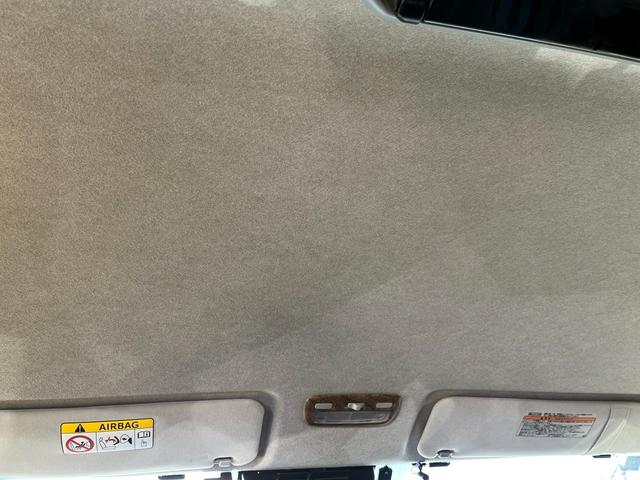 ハイエースワゴン ＧＬ　５型　１０人乗り　社外ナビ　バックカメラ　ＥＴＣ　トヨタセーフティセンス　１６インチアルミ　ウッド調インパネ　レザー調シートカバー　ダブル後席モニター　デジタルルームミラー式ドラレコ　スマートキー（71枚目）