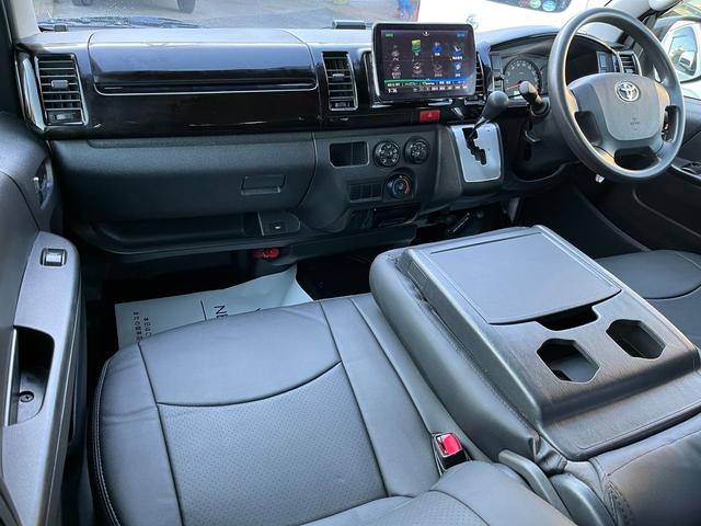 ハイエースバン ロングDX 4型 社外ナビ バックカメラ ETC ローダウン 新品16インチアルミホイール&タイヤ インナーブラックライト 電格ミラー スーパーGLセカンドシート シートカバー ドラレコ プライバシーガラス(8枚目)