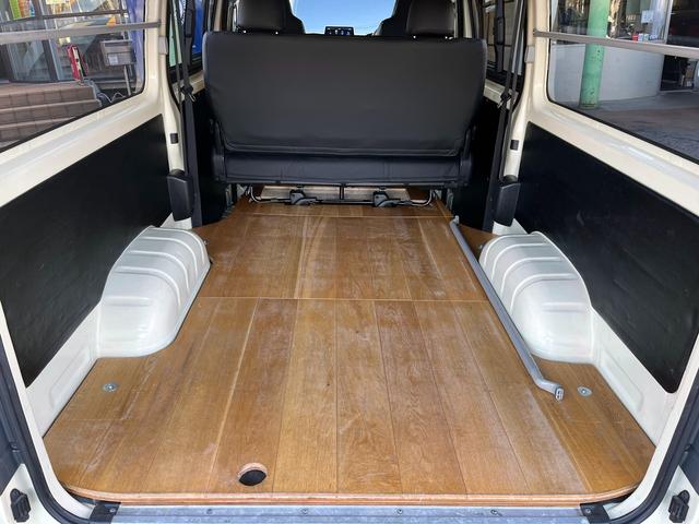 ハイエースバン ロングDX 4型 社外ナビ バックカメラ ETC ローダウン 新品16インチアルミホイール&タイヤ インナーブラックライト 電格ミラー スーパーGLセカンドシート シートカバー ドラレコ プライバシーガラス(63枚目)