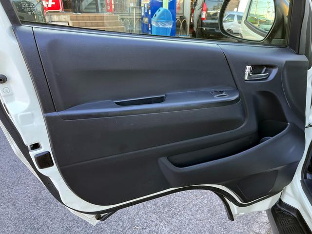 ハイエースバン ロングDX 4型 社外ナビ バックカメラ ETC ローダウン 新品16インチアルミホイール&タイヤ インナーブラックライト 電格ミラー スーパーGLセカンドシート シートカバー ドラレコ プライバシーガラス(73枚目)