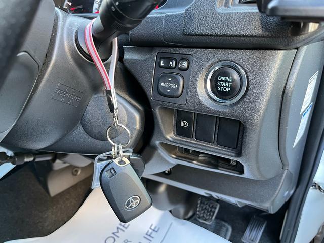 ハイエースバン ロングワイドスーパーGL 5型 2.8ディーゼル ワンオーナー 純正ナビ バックカメラ ETC2.0 ローダウン 16インチアルミ 新品PARADAタイヤ モデリスタエアロ LEDライト シートカバー 前後ソナー ドラレコ(12枚目)