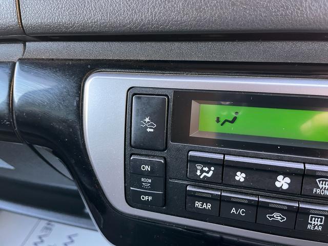 ハイエースバン ロングワイドスーパーGL 5型 2.8ディーゼル ワンオーナー 純正ナビ バックカメラ ETC2.0 ローダウン 16インチアルミ 新品PARADAタイヤ モデリスタエアロ LEDライト シートカバー 前後ソナー ドラレコ(13枚目)