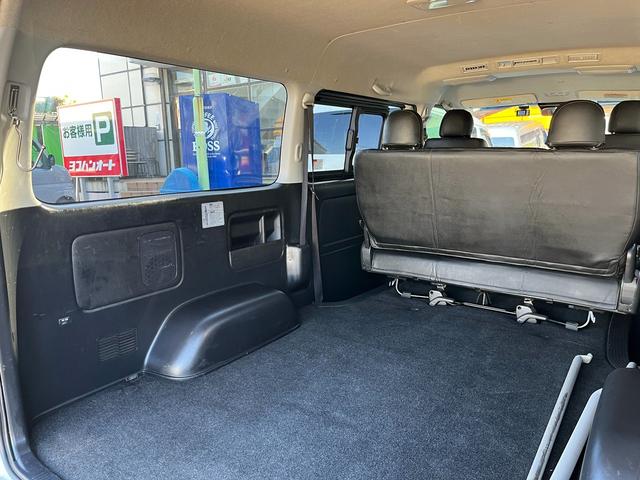ハイエースバン ロングワイドスーパーGL 5型 2.8ディーゼル ワンオーナー 純正ナビ バックカメラ ETC2.0 ローダウン 16インチアルミ 新品PARADAタイヤ モデリスタエアロ LEDライト シートカバー 前後ソナー ドラレコ(64枚目)