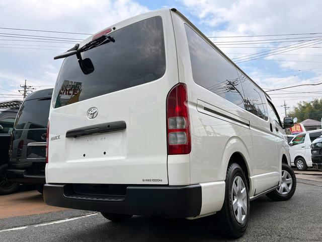 ハイエースバン ロングDX 4型 3.0ディーゼルターボ4WD ワンオーナー禁煙 寒冷地仕様 スライド窓 Wエアバッグ 新規荷室フィルム施工(5枚目)