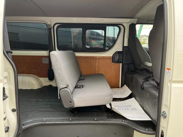 ハイエースバン ロングDX 4型 3.0ディーゼルターボ4WD ワンオーナー禁煙 寒冷地仕様 スライド窓 Wエアバッグ 新規荷室フィルム施工(57枚目)