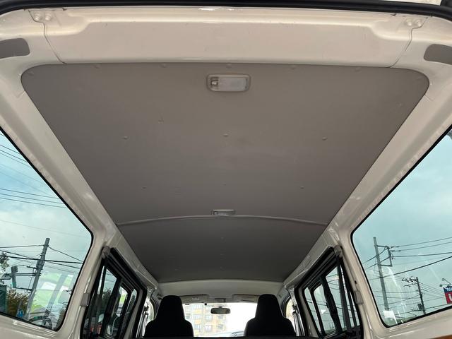 ハイエースバン ロングDX 4型 3.0ディーゼルターボ4WD ワンオーナー禁煙 寒冷地仕様 スライド窓 Wエアバッグ 新規荷室フィルム施工(61枚目)