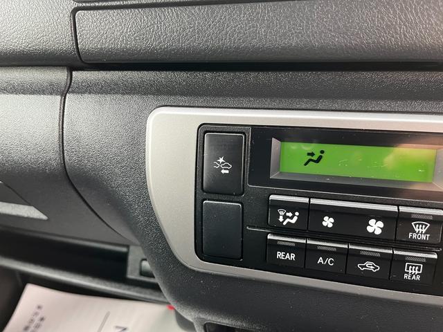 ハイエースバン ロングスーパーGL 5型 2.8ディーゼル 4WD ワンオーナー禁煙 トヨタセーフティセンス バックカメラ ETC プライバシーガラス イージークローザー スライド窓 ナビフルセグTV(14枚目)