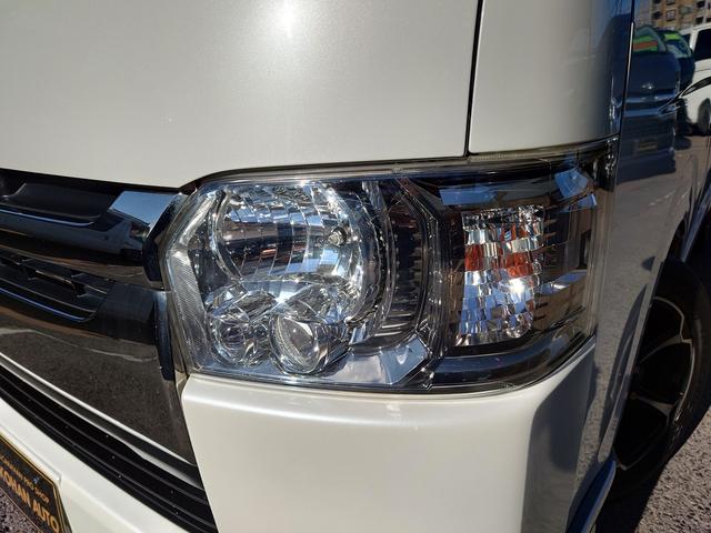 ハイエースバン スーパーGL ダークプライム 4型 3.0ディーゼルターボ 2インチローダウン 17インチアルミホイール フロントエアロ スライド窓 イージークローザー 木目調パネル 純正ナビフルセグTV バックカメラ ETC タイベル交換済み(29枚目)