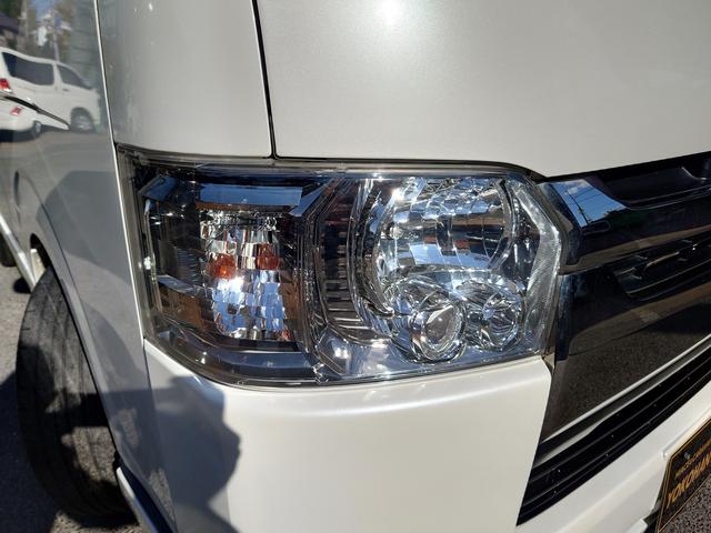ハイエースバン スーパーGL ダークプライム 4型 3.0ディーゼルターボ 2インチローダウン 17インチアルミホイール フロントエアロ スライド窓 イージークローザー 木目調パネル 純正ナビフルセグTV バックカメラ ETC タイベル交換済み(32枚目)