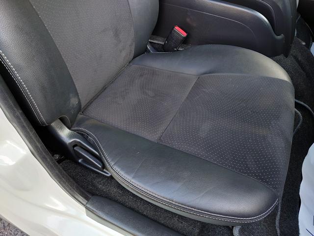 ハイエースバン スーパーGL ダークプライム 4型 3.0ディーゼルターボ 2インチローダウン 17インチアルミホイール フロントエアロ スライド窓 イージークローザー 木目調パネル 純正ナビフルセグTV バックカメラ ETC タイベル交換済み(52枚目)