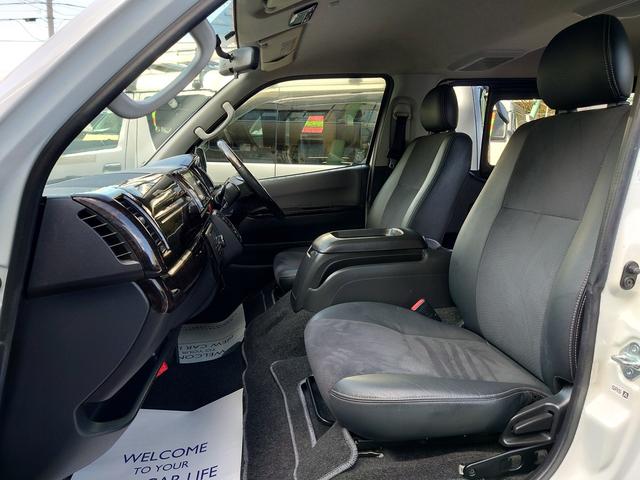 ハイエースバン スーパーGL ダークプライム 4型 3.0ディーゼルターボ 2インチローダウン 17インチアルミホイール フロントエアロ スライド窓 イージークローザー 木目調パネル 純正ナビフルセグTV バックカメラ ETC タイベル交換済み(69枚目)