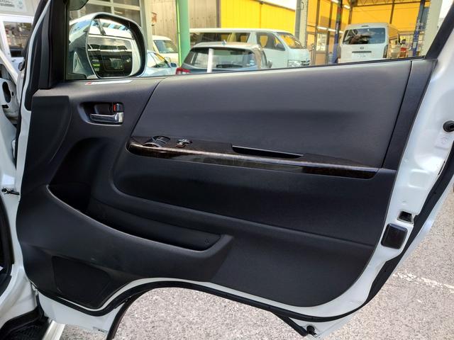 ハイエースバン スーパーGL ダークプライム 4型 3.0ディーゼルターボ 2インチローダウン 17インチアルミホイール フロントエアロ スライド窓 イージークローザー 木目調パネル 純正ナビフルセグTV バックカメラ ETC タイベル交換済み(74枚目)