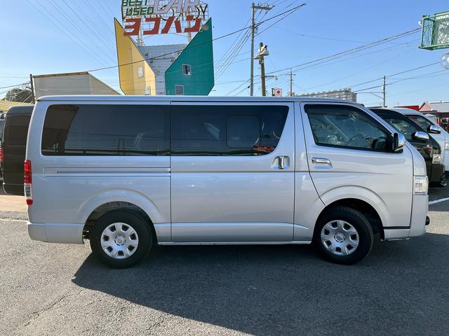 レジアスエースバン ロングスーパーGL 4型 3.0ディーゼルターボ 4WD 純正ナビ バックカメラ ETC LEDライト スライド窓 イージークローザー プライバシーガラス Wエアコン(40枚目)