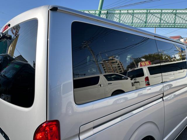 レジアスエースバン ロングスーパーGL 4型 3.0ディーゼルターボ 4WD 純正ナビ バックカメラ ETC LEDライト スライド窓 イージークローザー プライバシーガラス Wエアコン(47枚目)